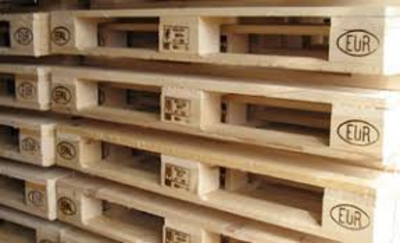 Een pallet bed gekocht voor mijn zoon
